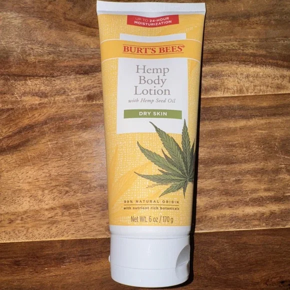 Burt's Bees Hemp Body Lotion 6 oz Skincare - New - Picture 1 of 10